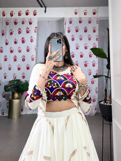 NNK1625WHT BY SAGAR IMPEX DESIGNER RAYON LEHENGA CHOLI WHOLESALER IN INDIA